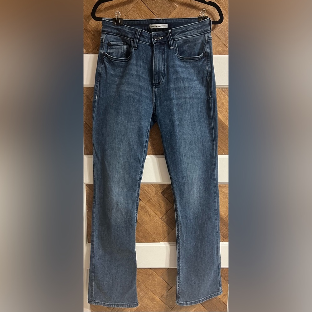 Elizabeth and James Hugh Rise Bootcut Jeans Size 6 - 28”x30”